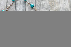 Blue beaded necklace handmade jewelry by Aparticle® blauwe kralen halsketting handgemaakt