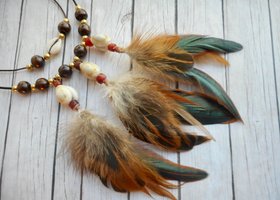 Handmade necklace roosterfeathers pendants boho style jewelry hippy native american kauri shells